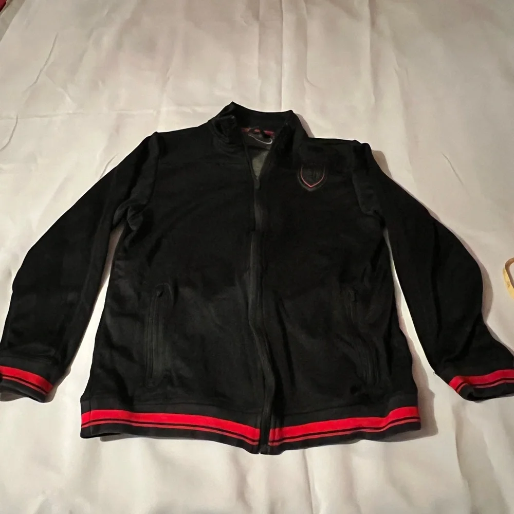Nike -Youth jacket size large red &‎ black